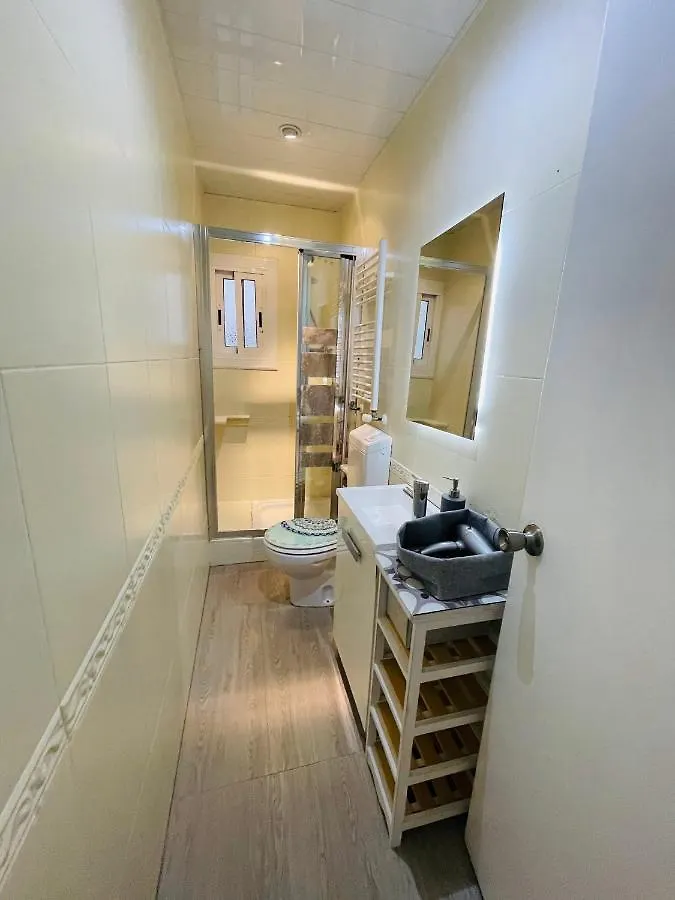 Beach Apartment Barca 6 Sant Adria de Besos İspanya